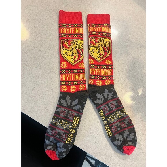 Gryffindor Harry Potter Fuzzy Winter Socks - One Size - Picture 1 of 7
